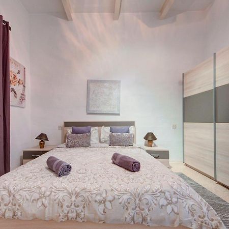 Valletta 2 Bedroom Sleeps 6 Apartment Walking Distance To Centre And The Sea Dış mekan fotoğraf
