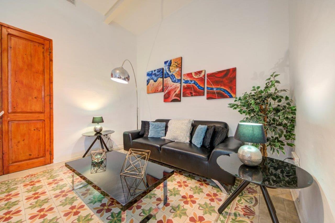 Valletta 2 Bedroom Sleeps 6 Apartment Walking Distance To Centre And The Sea Dış mekan fotoğraf