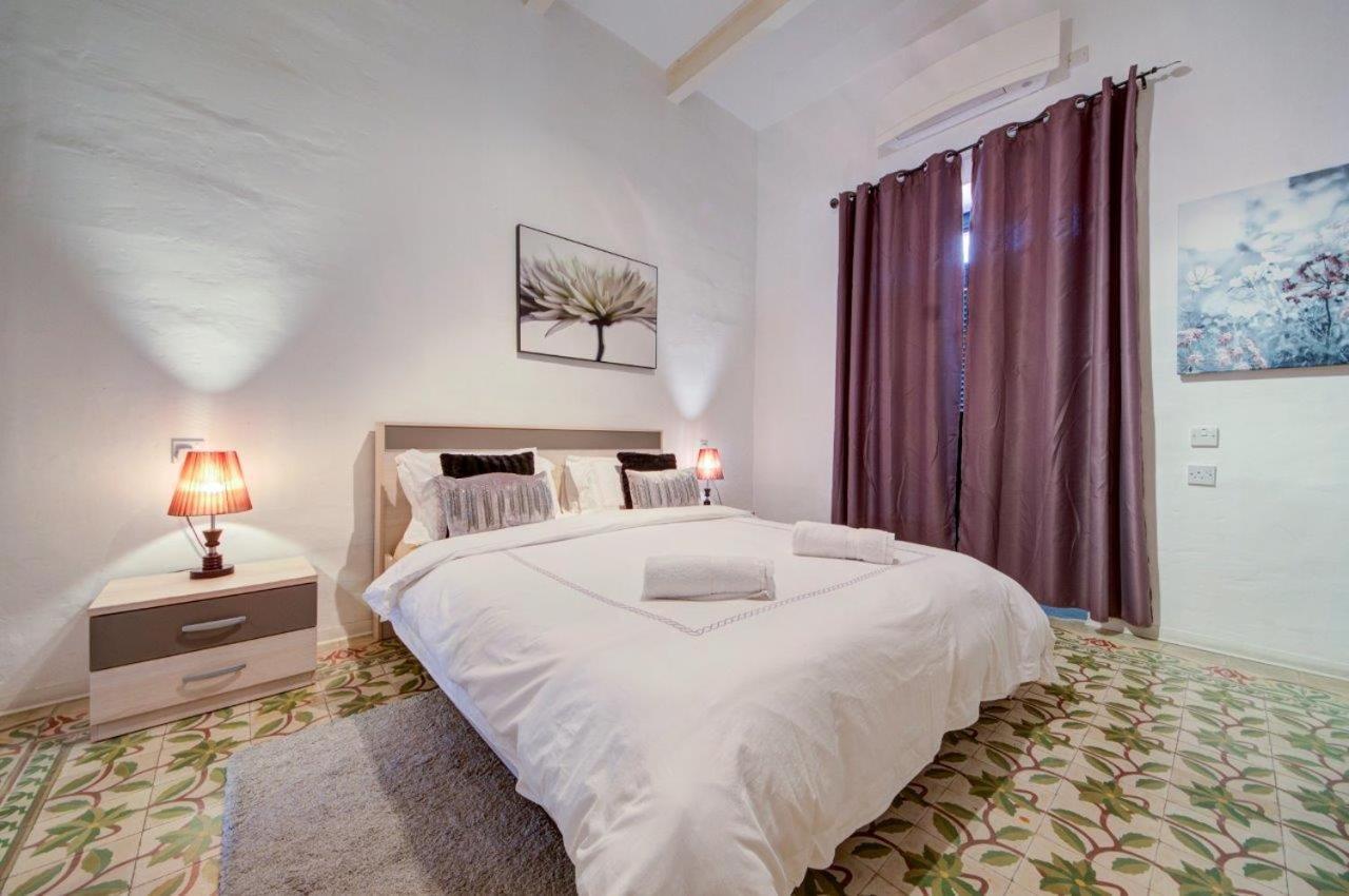 Valletta 2 Bedroom Sleeps 6 Apartment Walking Distance To Centre And The Sea Dış mekan fotoğraf
