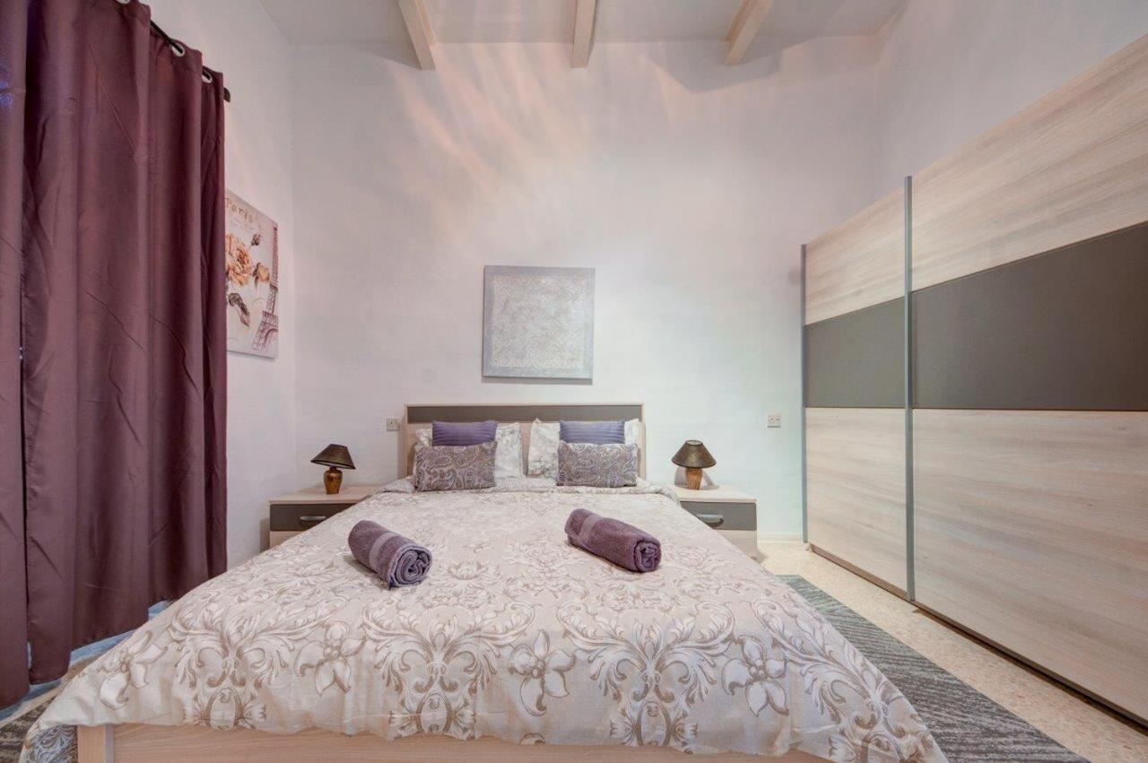 Valletta 2 Bedroom Sleeps 6 Apartment Walking Distance To Centre And The Sea Dış mekan fotoğraf